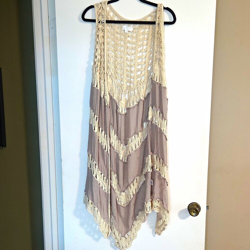 Umgee Taupe/Beige Crochet Fringe Duster S Sleeveless V-Neck A-Line